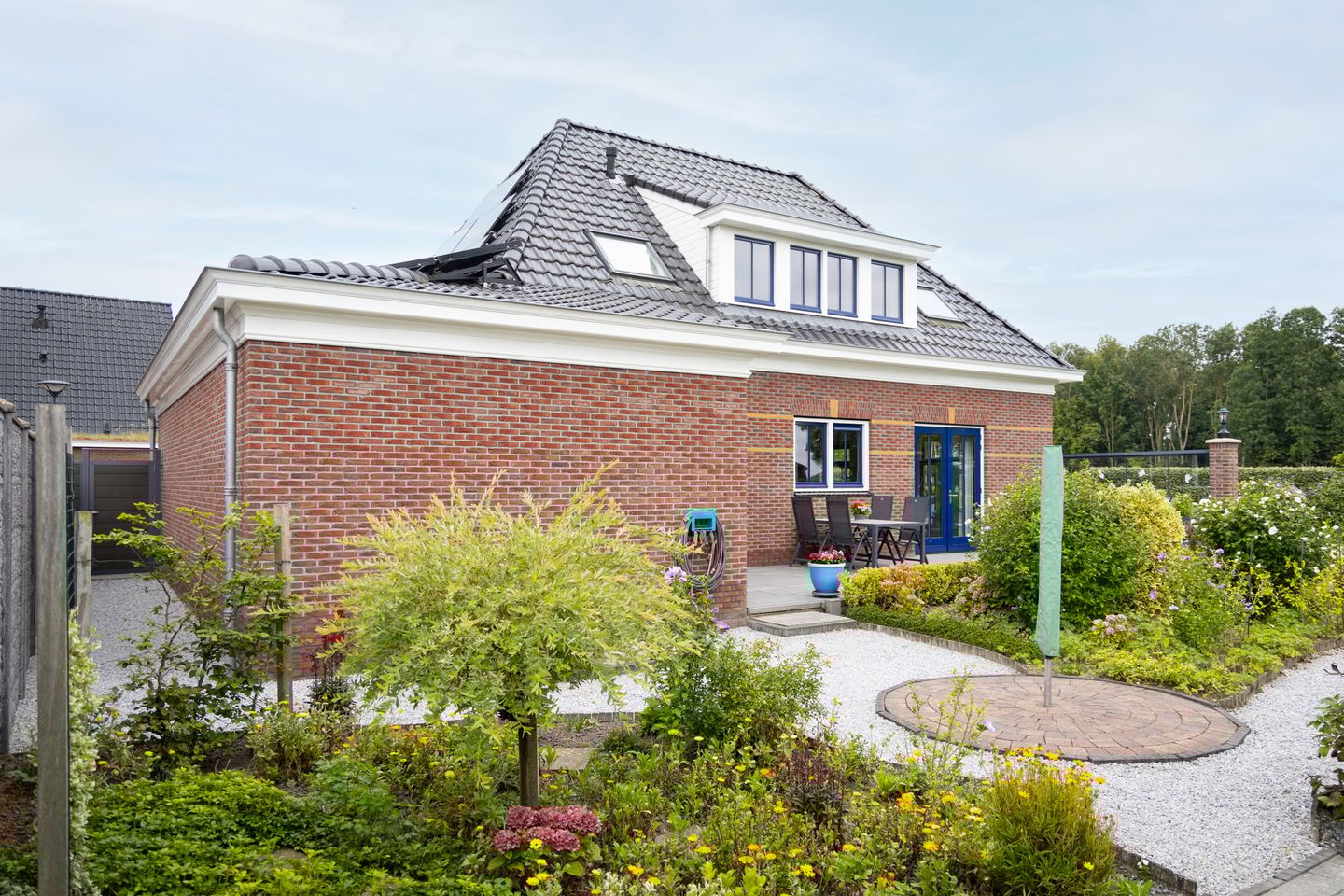 Photo 70 of Saint Rémylaan 44