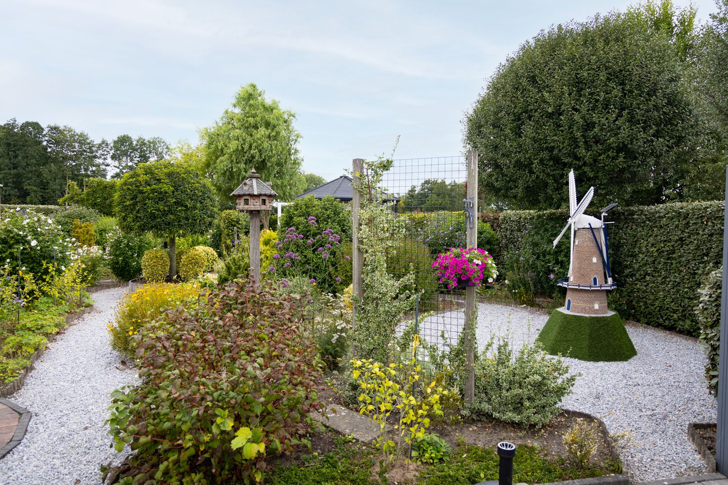 Photo 79 of Saint Rémylaan 44