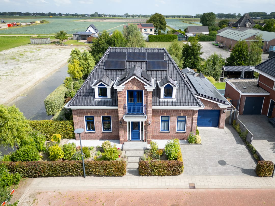 Photo 88 of Saint Rémylaan 44