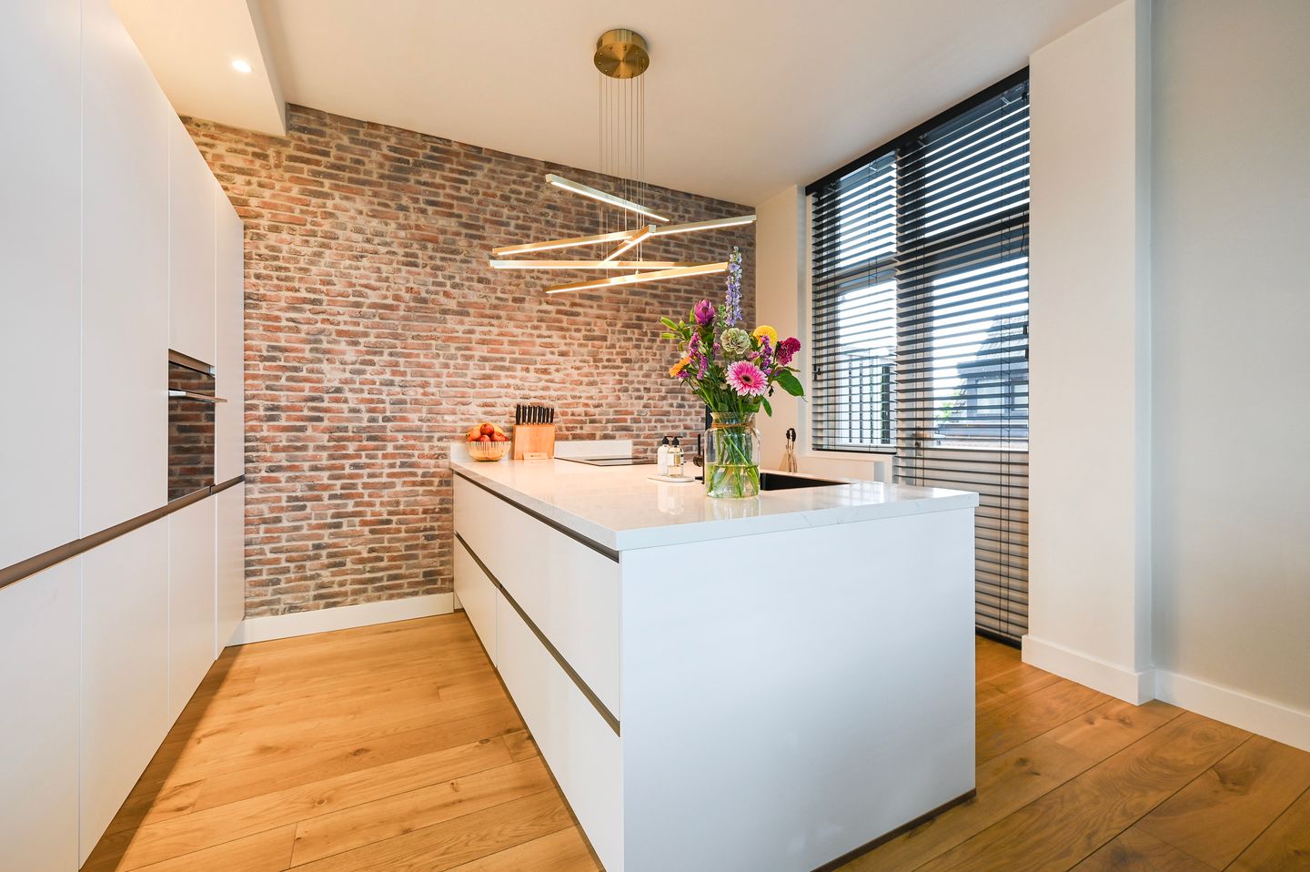 Foto 19 van Zuyderloostraat 3