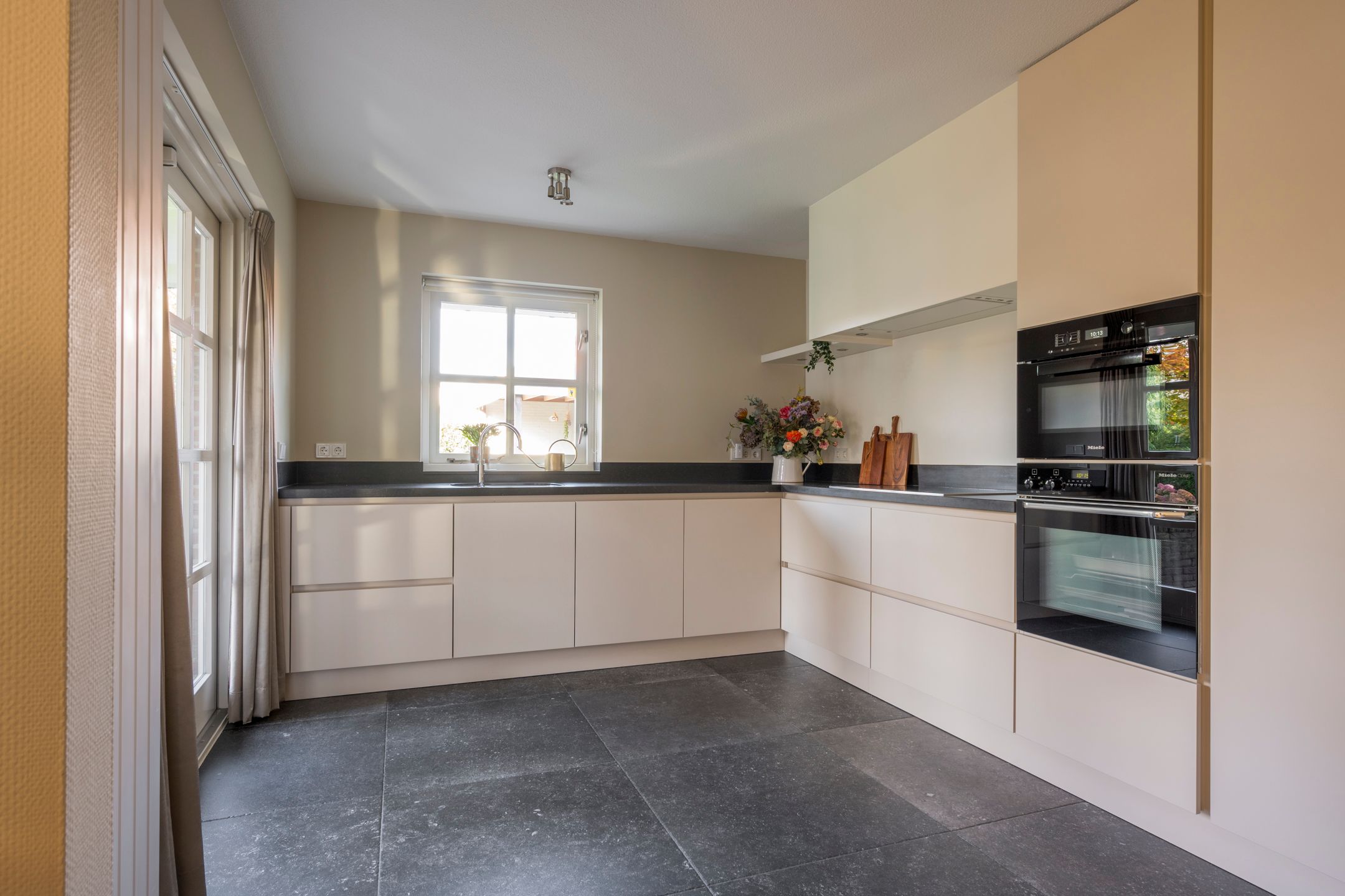 Foto 9 van Rozengaarde 42