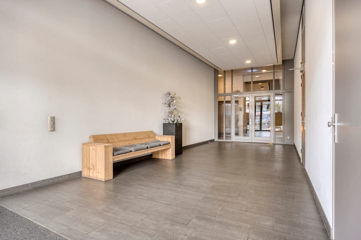 Foto 2 van Koningsschild 44