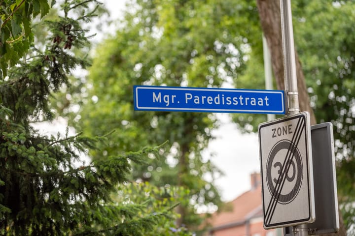 Foto 3 van Mgr. Paredisstraat 2