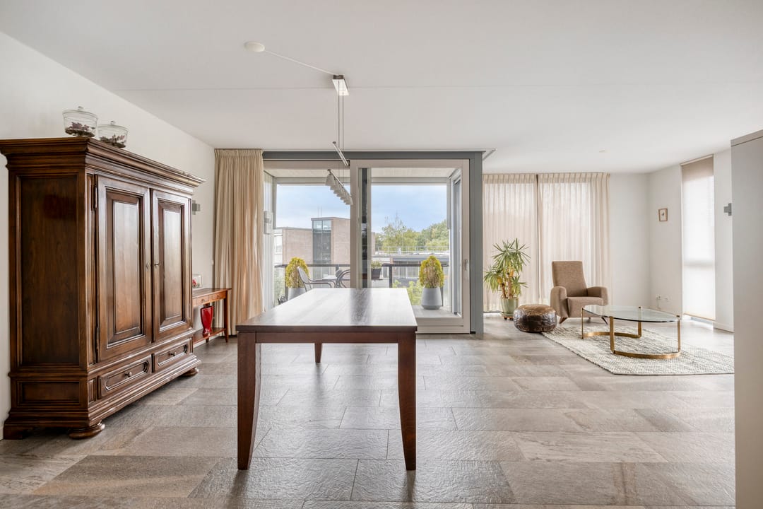 Foto 8 van Koningsschild 44