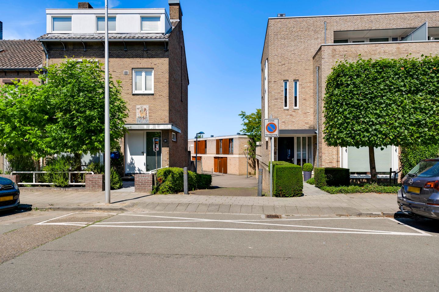 Foto 44 van Den Deken 1