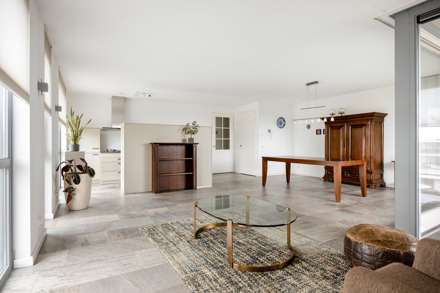 Foto 10 van Koningsschild 44