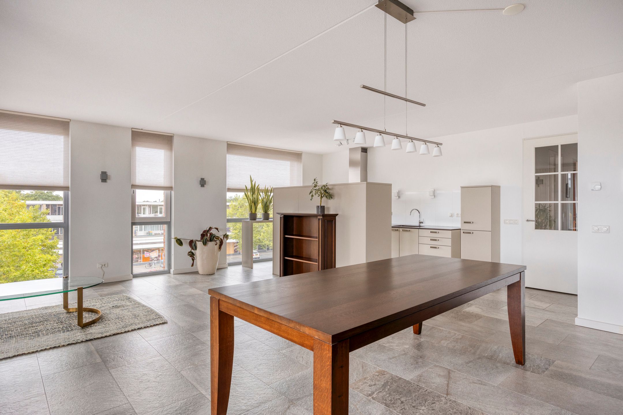 Foto 12 van Koningsschild 44