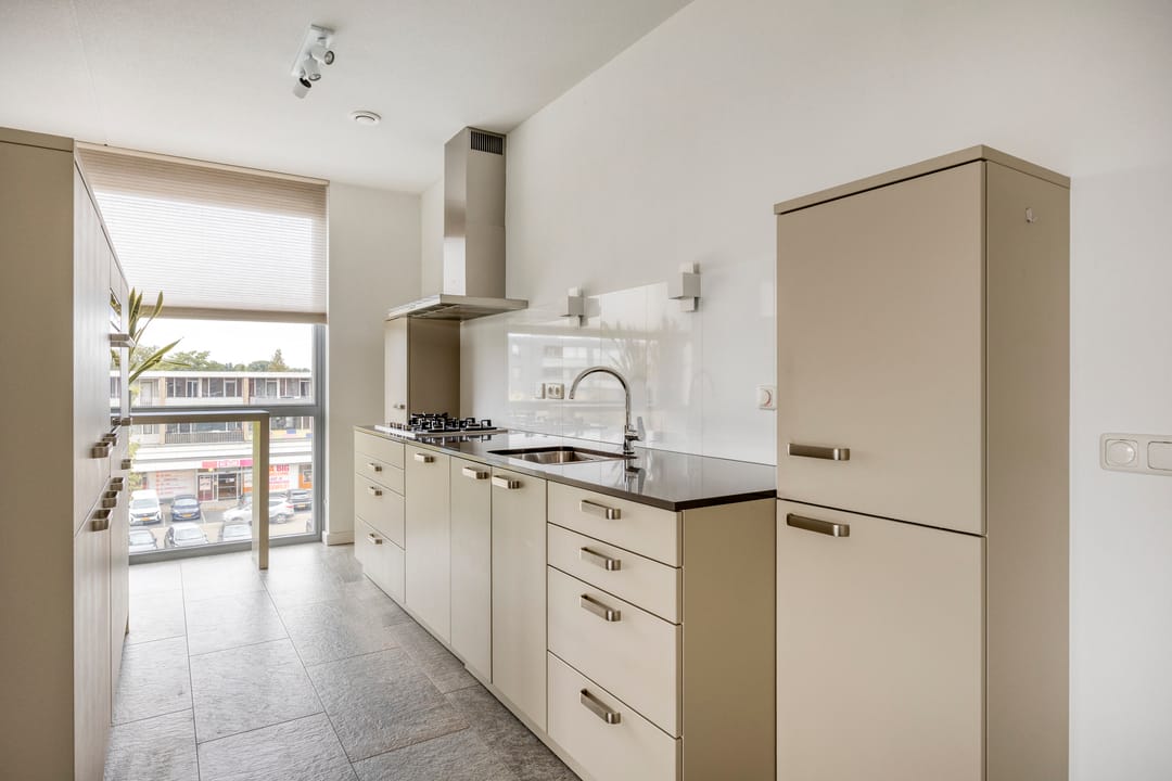 Foto 13 van Koningsschild 44