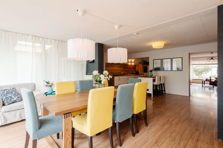 Foto 19 van Mgr. Paredisstraat 2