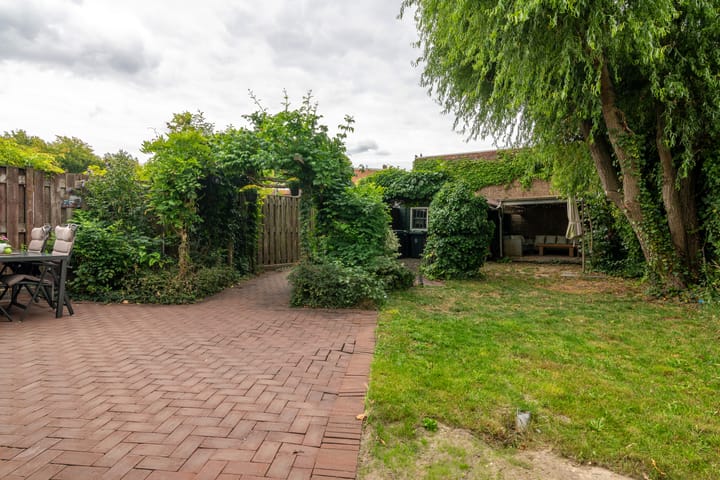 Foto 36 van Mgr. Paredisstraat 2