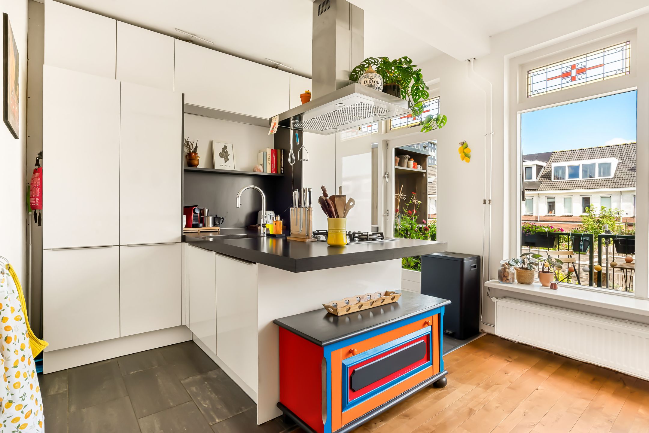 Photo 18 of Van Zeggelenstraat 108