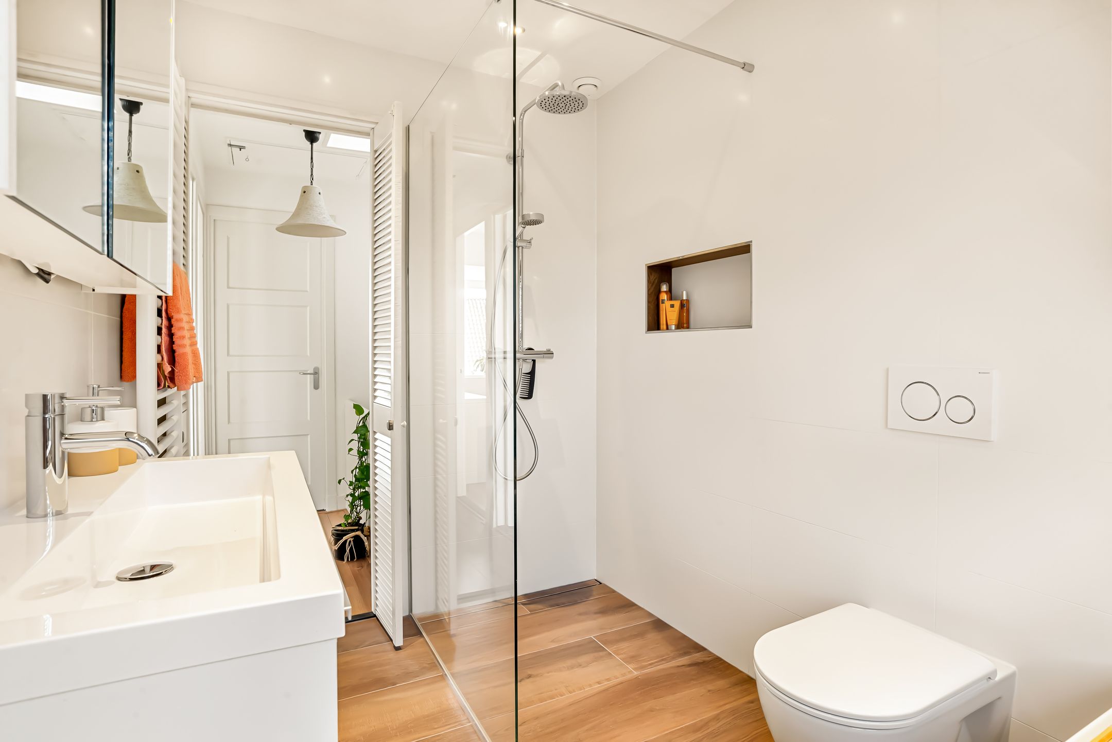 Photo 36 of Van Zeggelenstraat 108