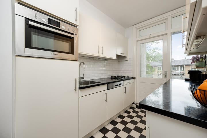 Foto 24 van Zuiderparkweg 256