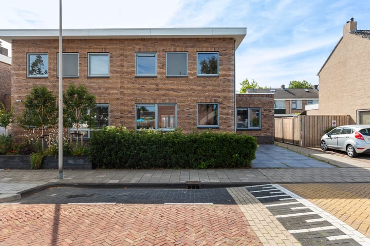 Foto 5 van De Ruyterstraat 27