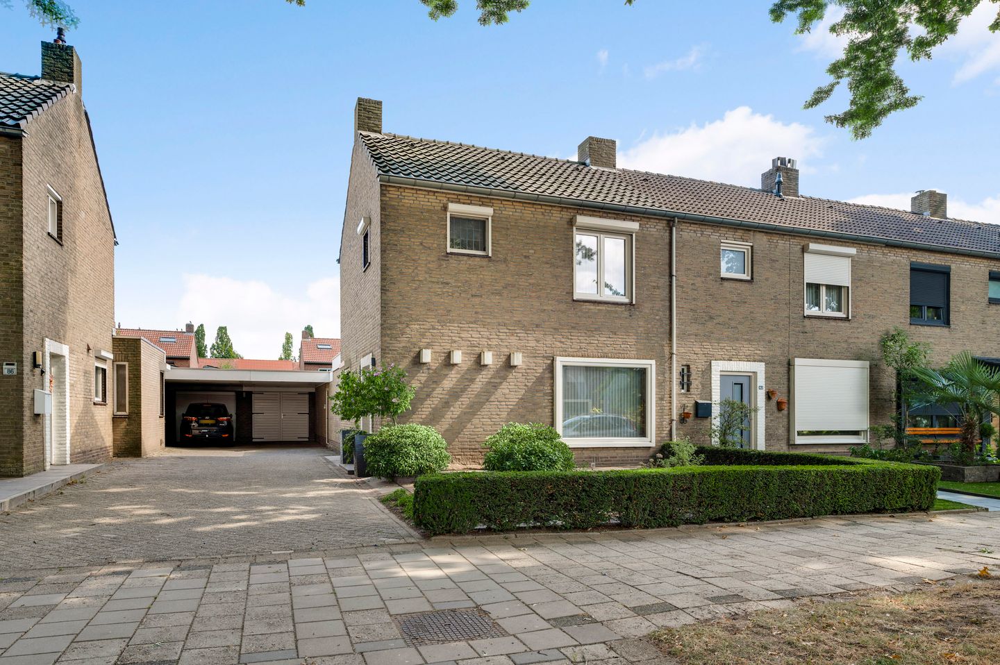 Foto 1 van Limburglaan 84