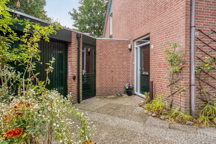 Foto 4 van Gijsbert van Oostveenstraat 17