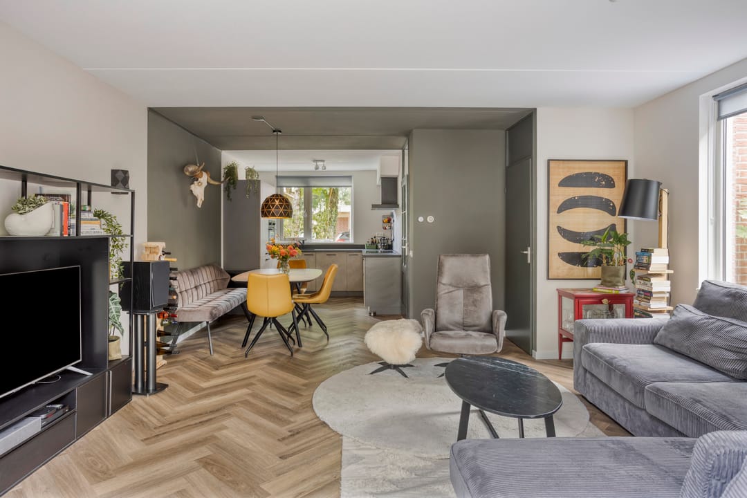 Foto 8 van Gijsbert van Oostveenstraat 17