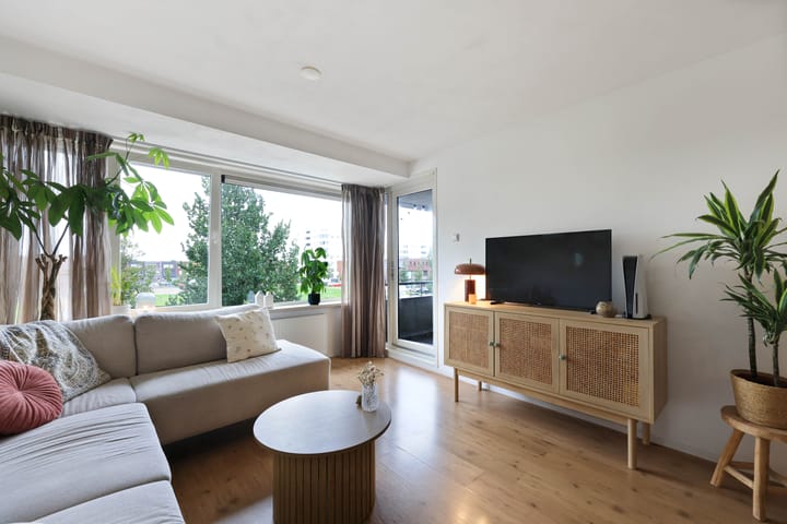 Photo 12 of Esdoornstraat 2-B