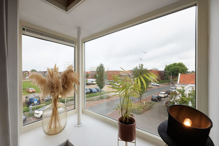 Photo 16 of Esdoornstraat 2-B