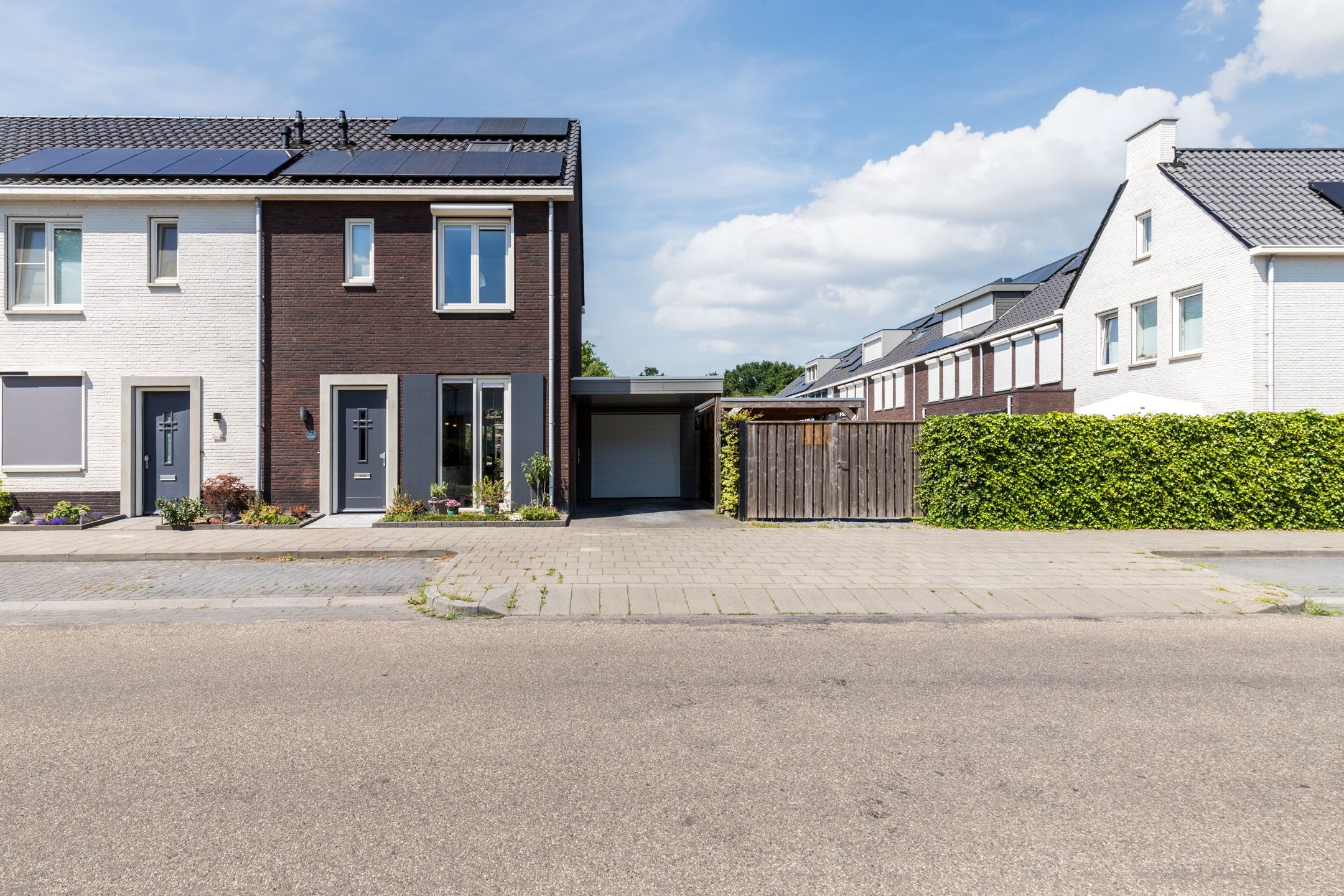 Photo 3 of Biezenbaan 7
