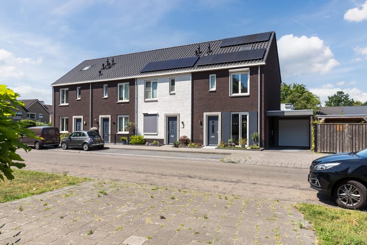 Foto 6 van Biezenbaan 7