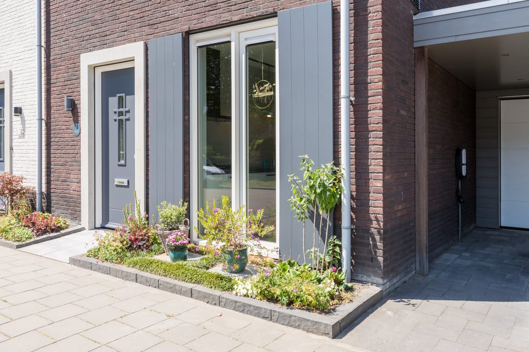 Photo 11 of Biezenbaan 7