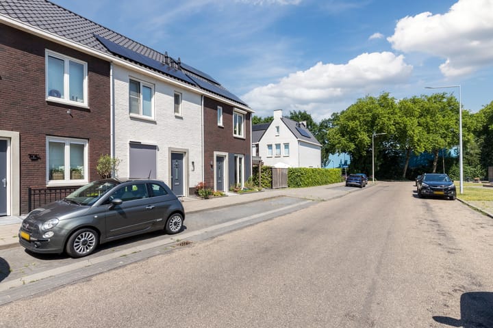 Foto 9 van Biezenbaan 7