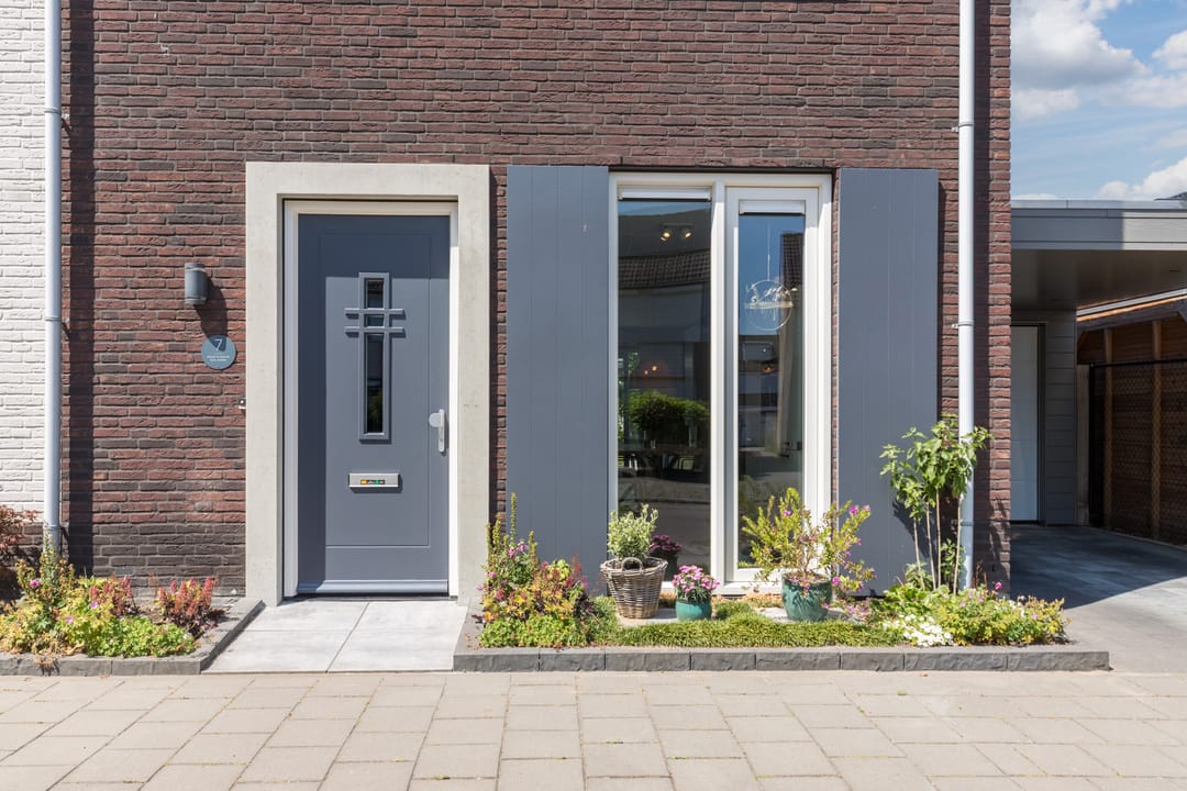 Photo 13 of Biezenbaan 7