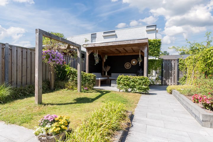 Foto 19 van Biezenbaan 7