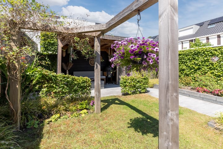 Foto 18 van Biezenbaan 7