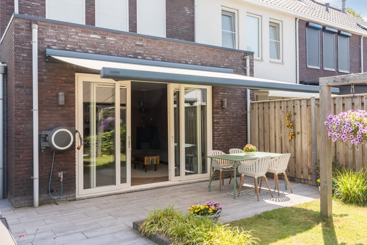 Foto 23 van Biezenbaan 7