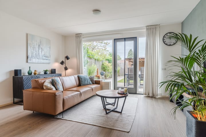 Foto 3 van Volmolenplein 2-A