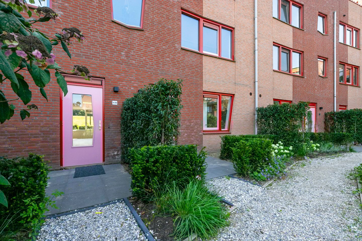 Foto 20 van Burgemeester Daalderopstraat 4-001