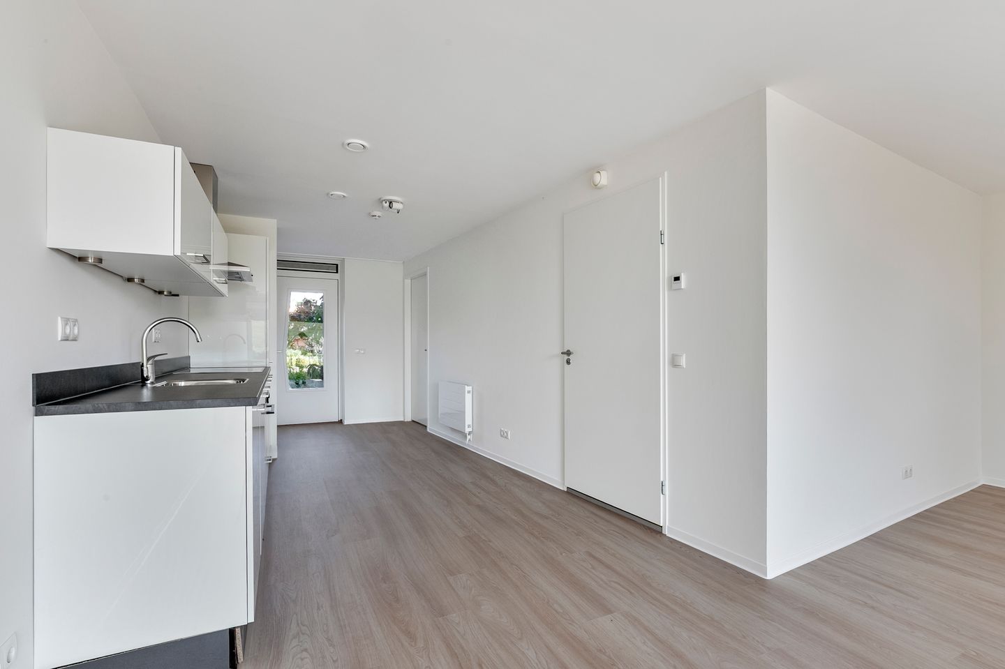 Foto 25 van Burgemeester Daalderopstraat 4-001