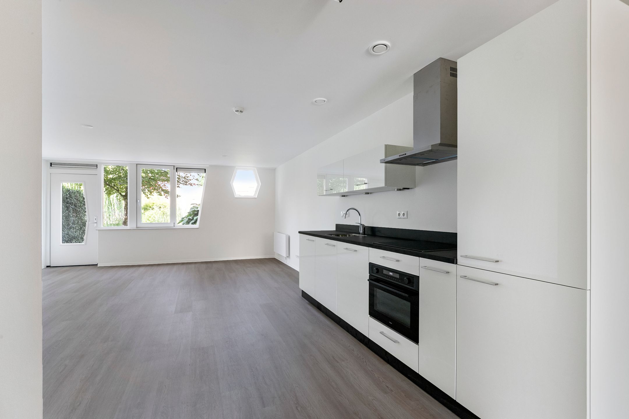 Foto 33 van Burgemeester Daalderopstraat 4-001