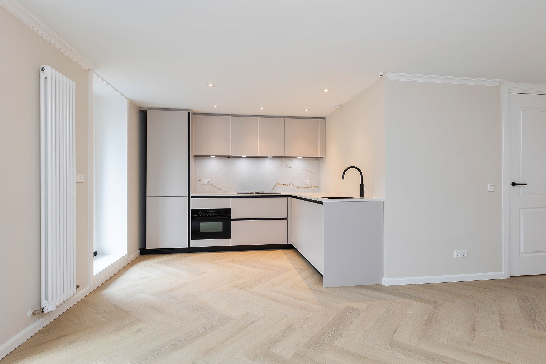 Photo 12 of Venestraat 7