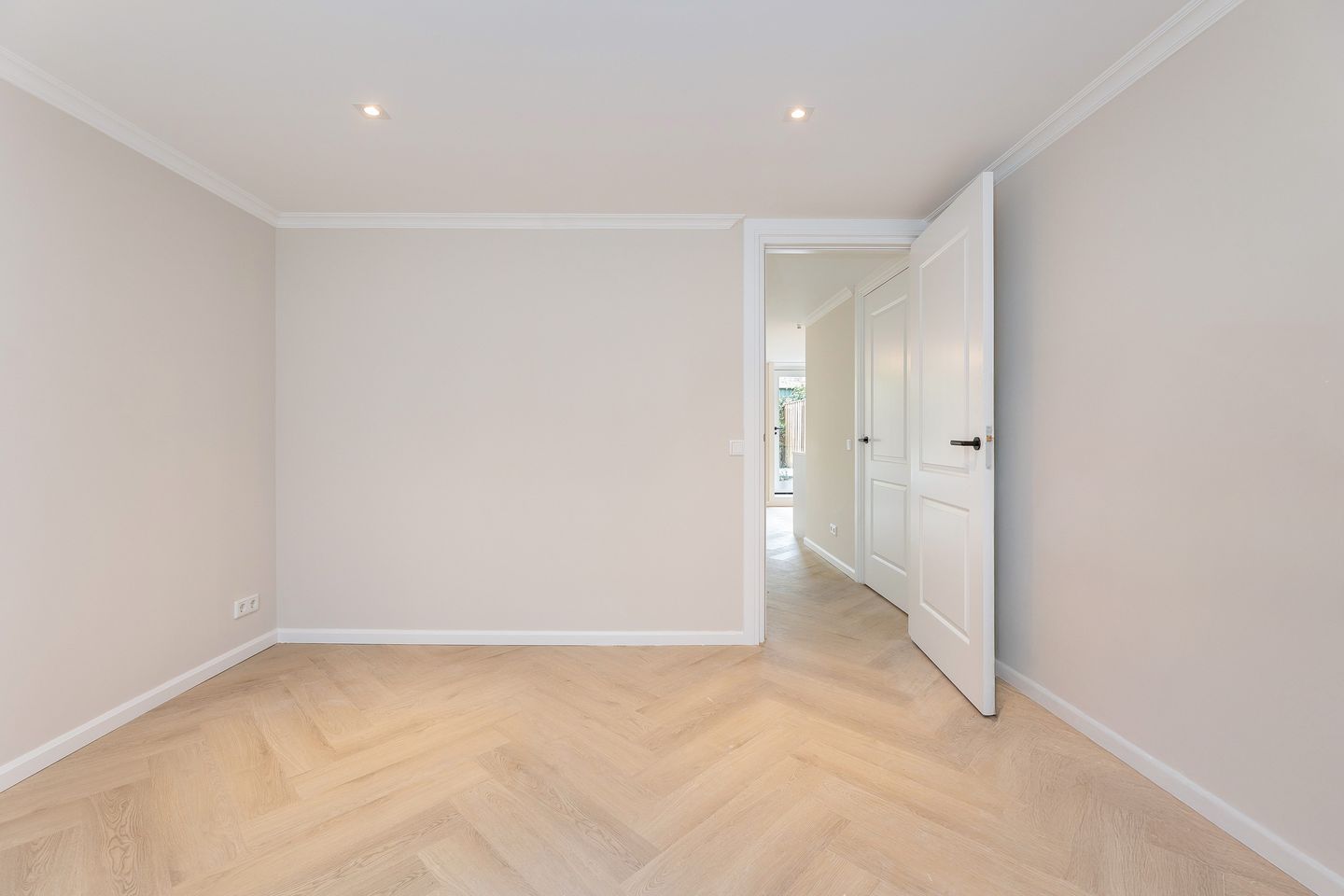 Photo 19 of Venestraat 7