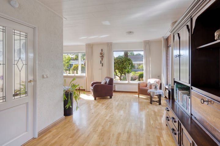 Foto 9 van Esstraat 49