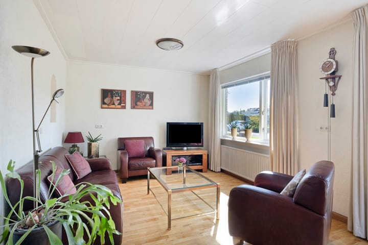 Foto 11 van Esstraat 49