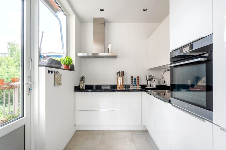 Photo 2 of Vroesenlaan 51-C