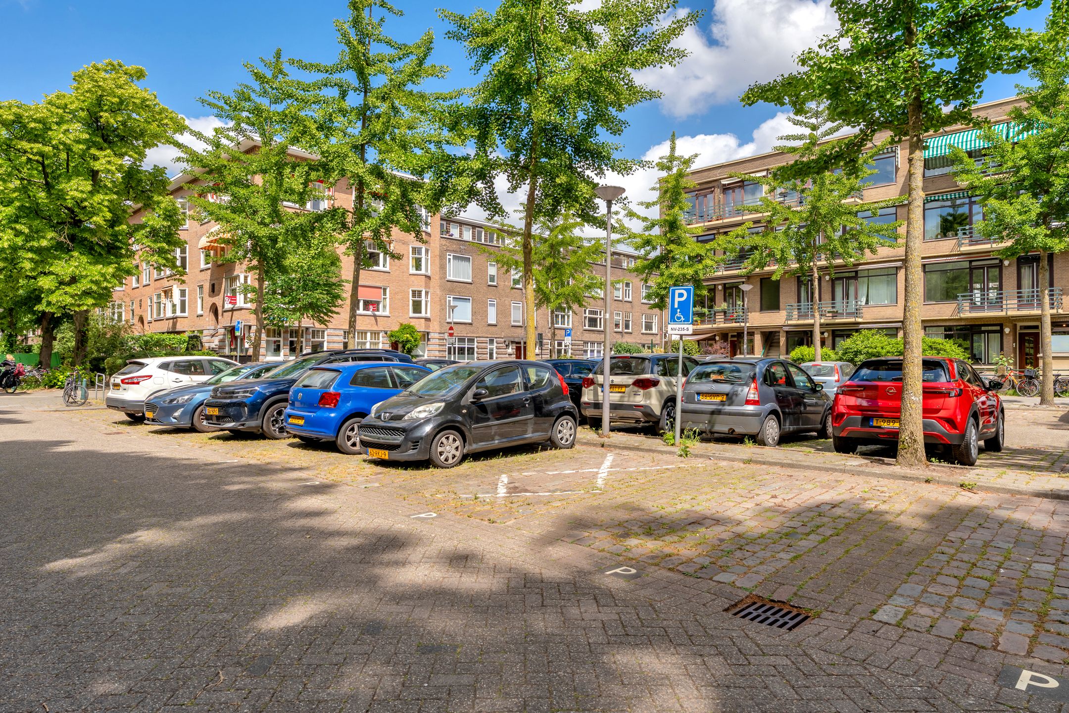 Foto 39 van Vroesenlaan 51-C