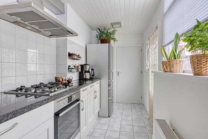 Foto 10 van Azaleastraat 85