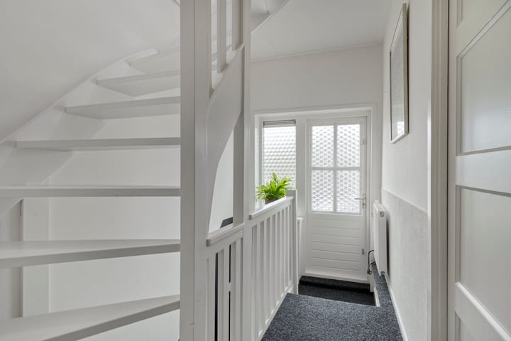 Foto 14 van Azaleastraat 85