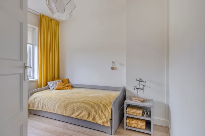 Foto 18 van Azaleastraat 85