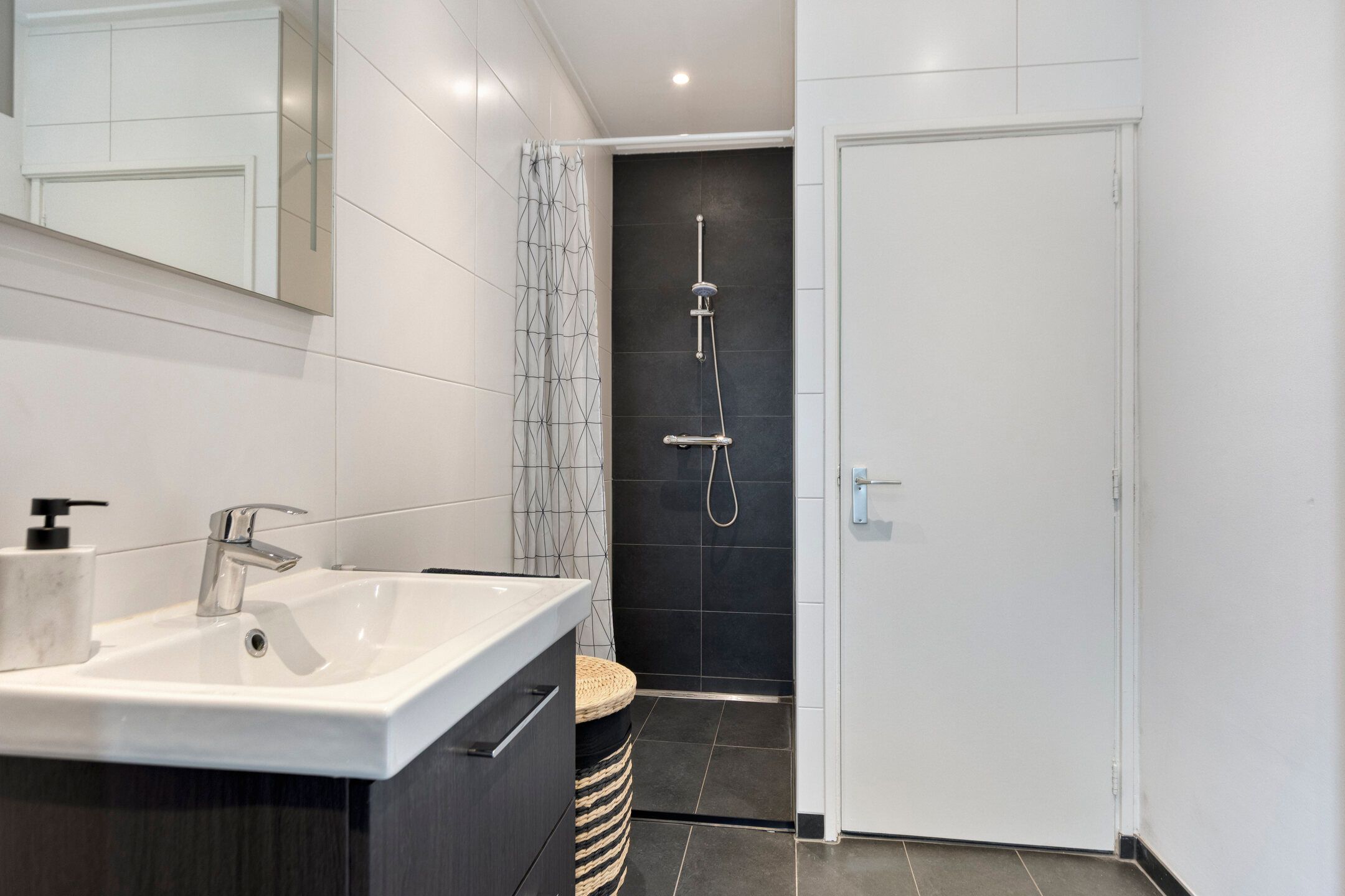 Foto 21 van Azaleastraat 85