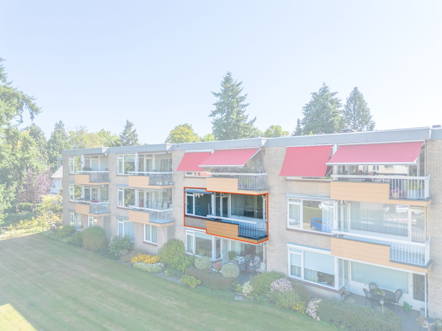 Foto 1 van Stationsplein 36