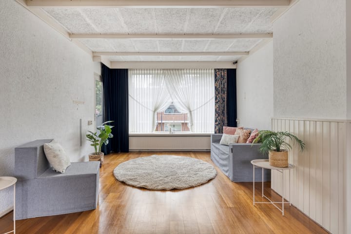 Foto 10 van Dr. Van Damstraat 174