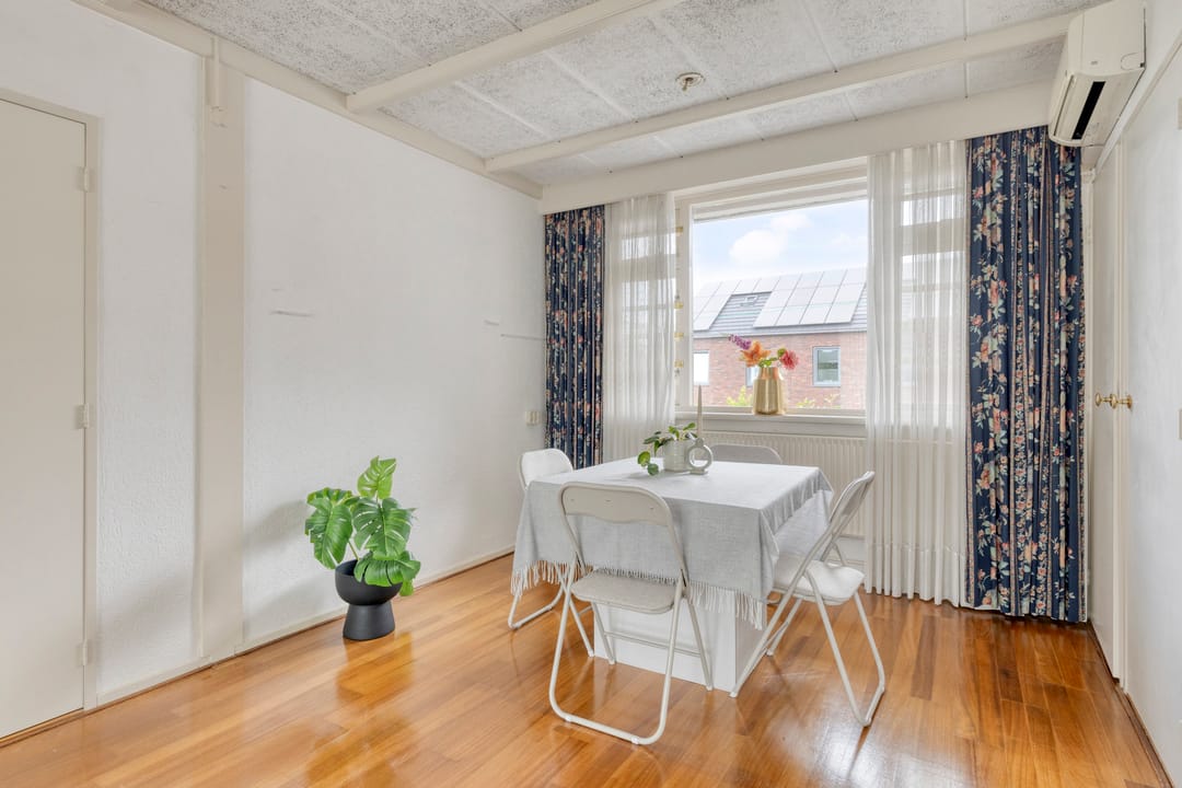 Photo 13 of Dr. Van Damstraat 174