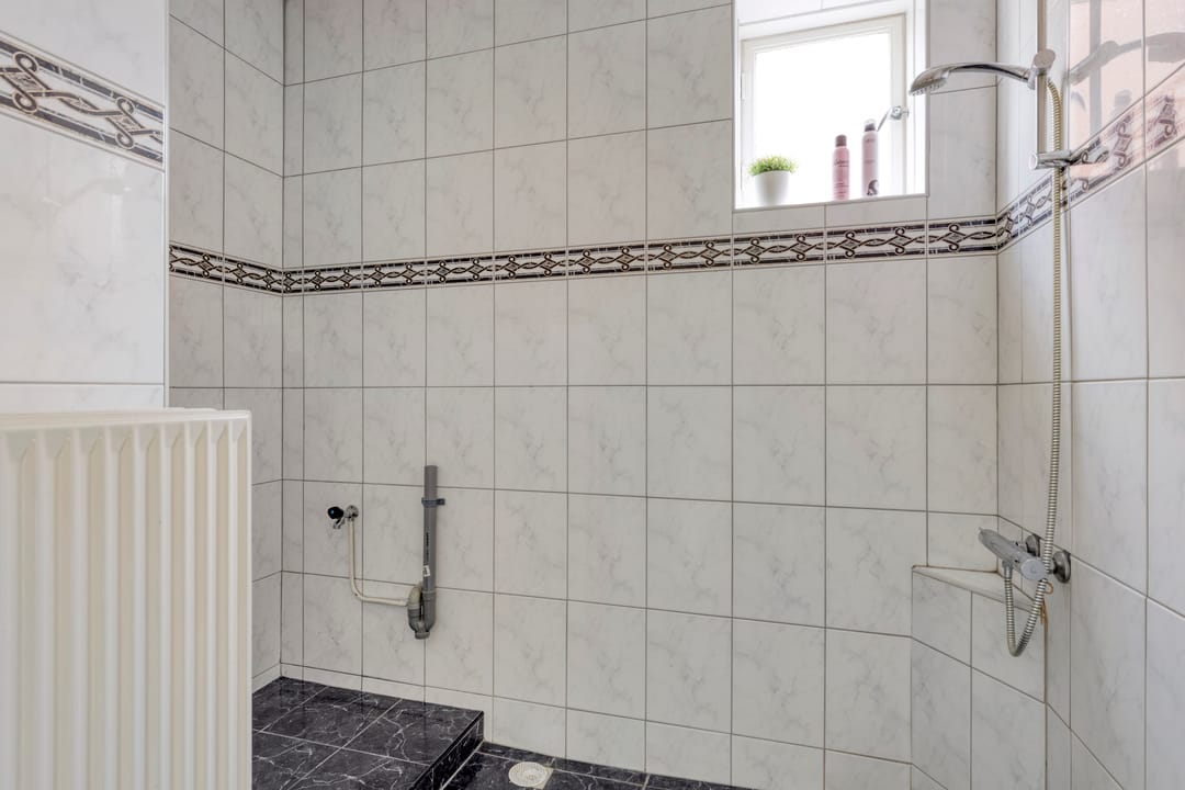 Photo 26 of Dr. Van Damstraat 174