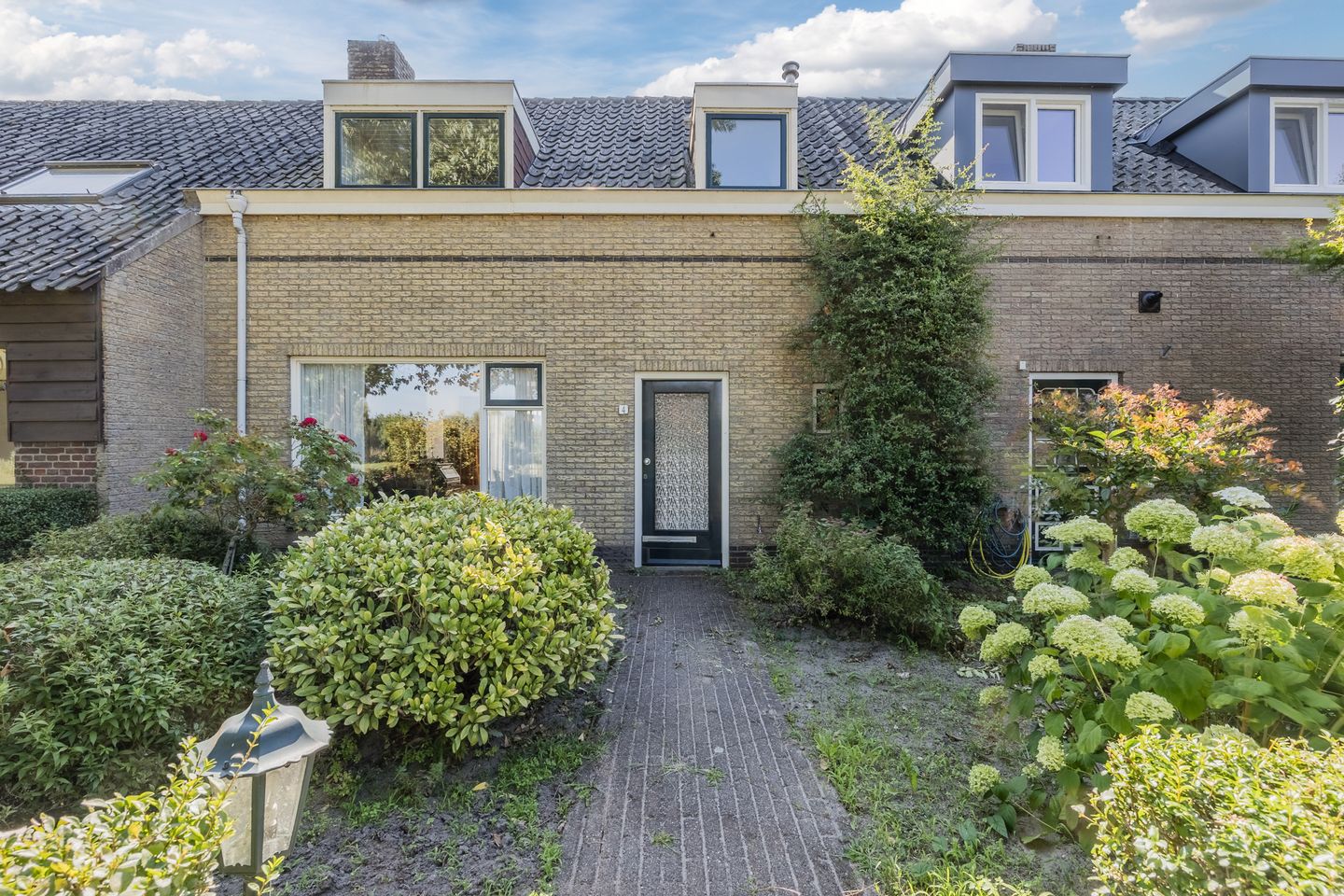 Photo 4 of Posthoorn 4